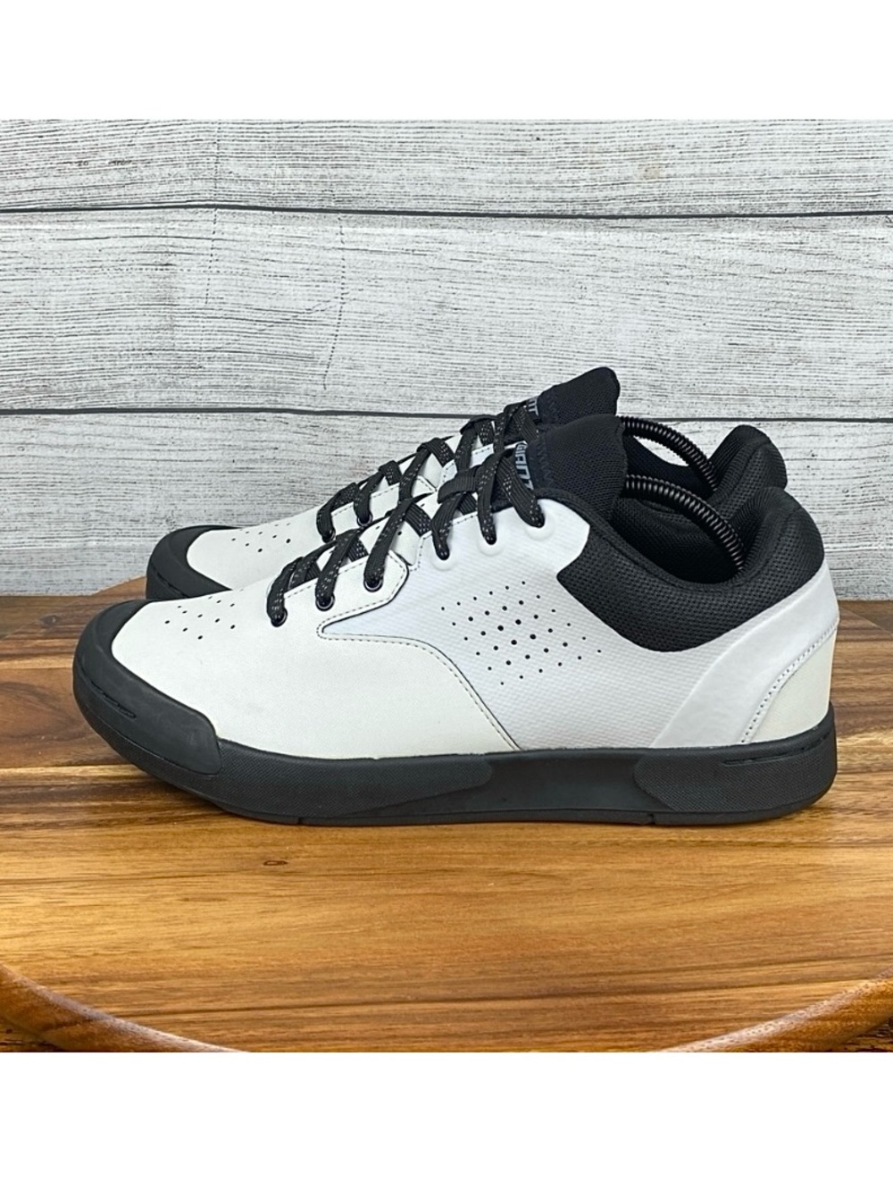 Giant Shuttle Flat Shoe All Terrain Flat Pedal Grey Bicycle Shoes Men’s Size 11